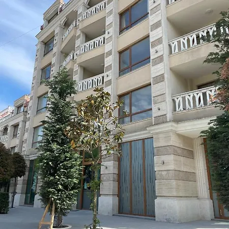 Deluxe South Bay Апартамент Варна